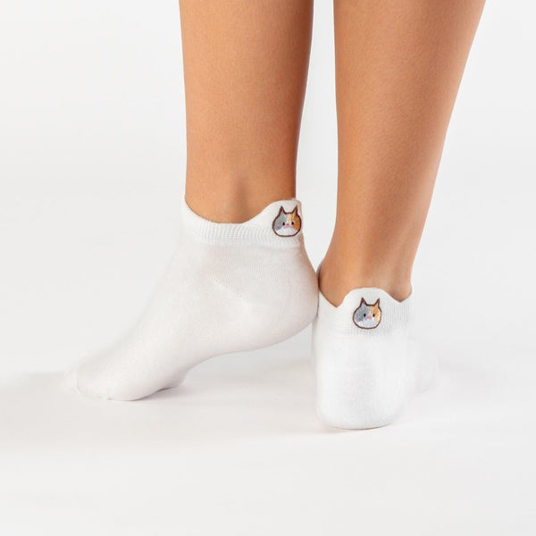 White kitten tab cotton socks