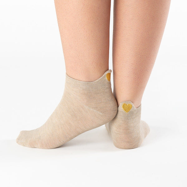 Beige heart tab cotton socks